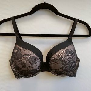 Victoria’s Secret Biofit Demi 32DD